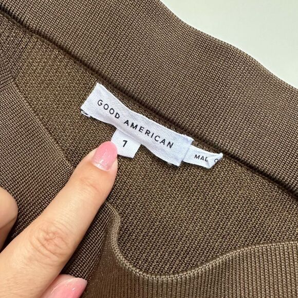 Good American Ribbed Midi Skirt in Olive Green Size 1 - Picture 8 of 8